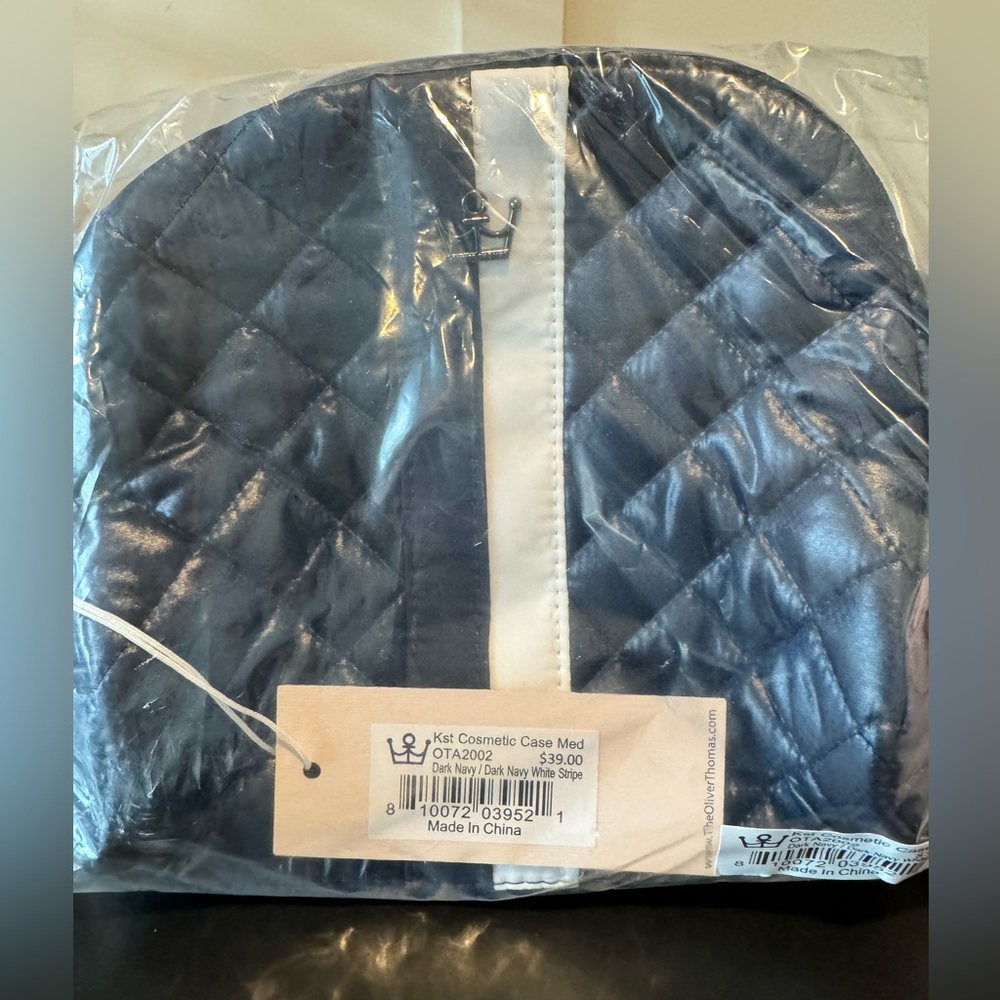 Oliver Thomas Kst Cosmetic Case Medium New unopened